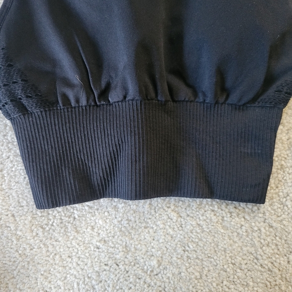 Gymshark Tee Back Padded Sports Bra Black Size XS - Picture 3 of 8